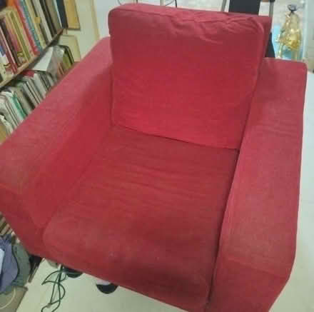 Photo of free sofa (600033) #2
