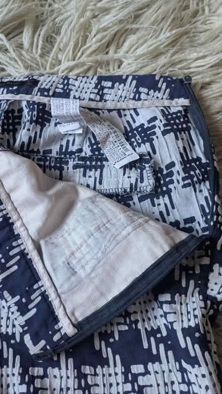 Photo of free Zara trousers size 8 broken zip (NR2) #3