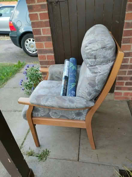 Photo of free armchair (Shortstown MK42) #3