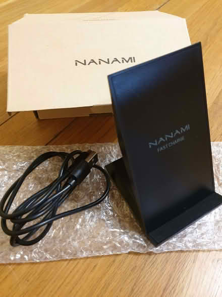 Photo of free Mobile phone fast wireless charger (Radford Semele CV31) #1