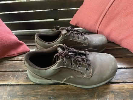 Photo of free women's steel toe shoes (Cicero and Irving) #1