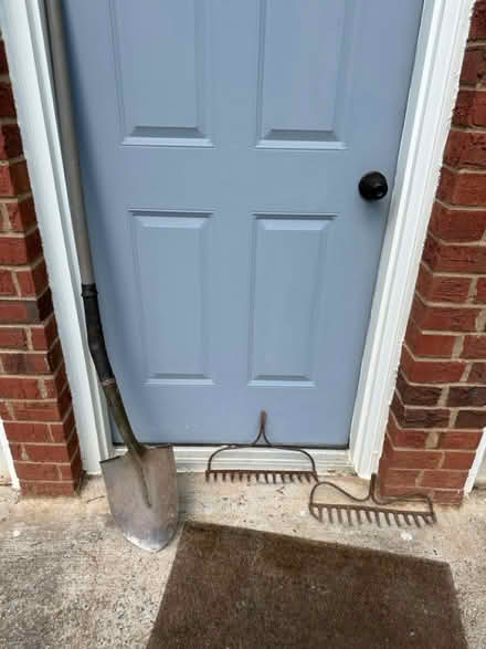 Photo of free Two rake heads and a shovel (Acworth/Kennesaw Wade Green Rd) #1