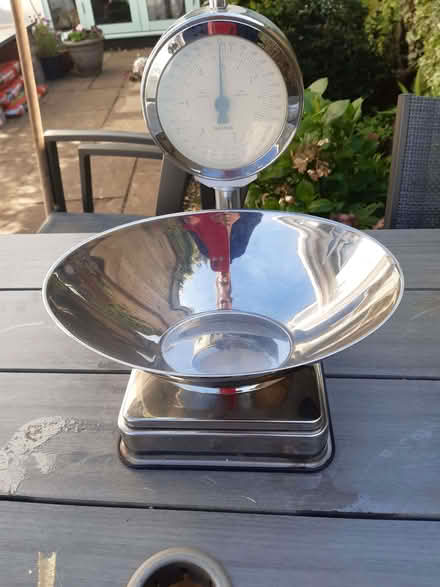 Photo of free Weighing scales (Fishponds BS16) #1