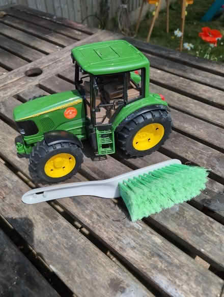 Photo of free John Deere tractor (BN43) #2