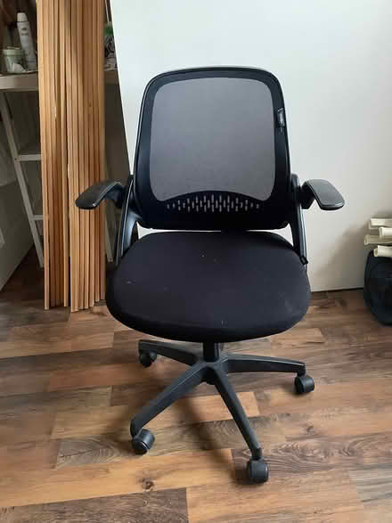 Photo of free Dressing Table Office Chair (Swords K67P5C9) #2