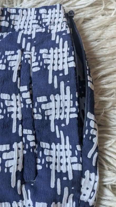Photo of free Zara trousers size 8 broken zip (NR2) #4