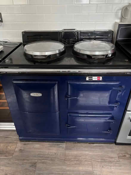 Photo of free Aga 30amp Night Storage Economy 7 Cast Iron Cooker (Whiteleaf HP27) #3