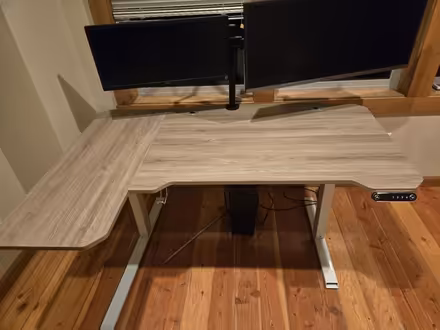 Photo of free Desk (Capitol Hill) #1