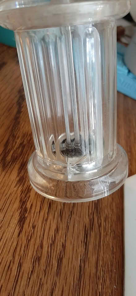 Photo of free Salt pepper shaker (Farmington Hills) #1