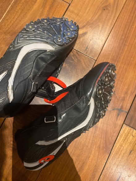 Photo of free Running spikes 6.5. (Isleworth TW7) #2