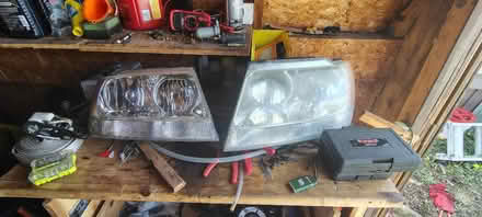 Photo of free 99_04 Jeep headlight (16 and groesbeck) #1