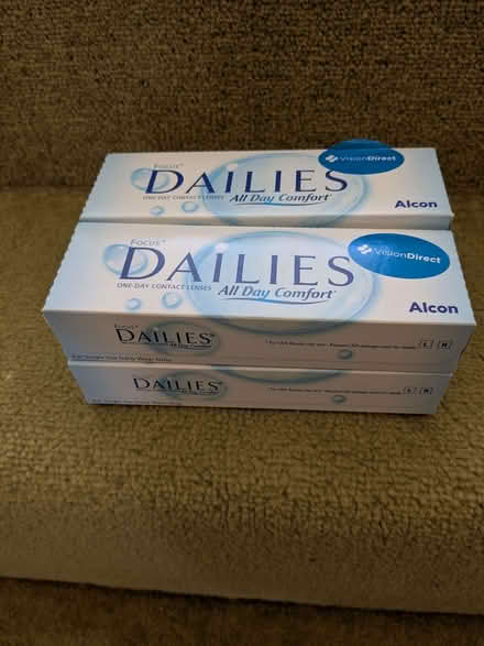 Photo of free 2 prescription daily lenses (Sevenoaks TN13) #1
