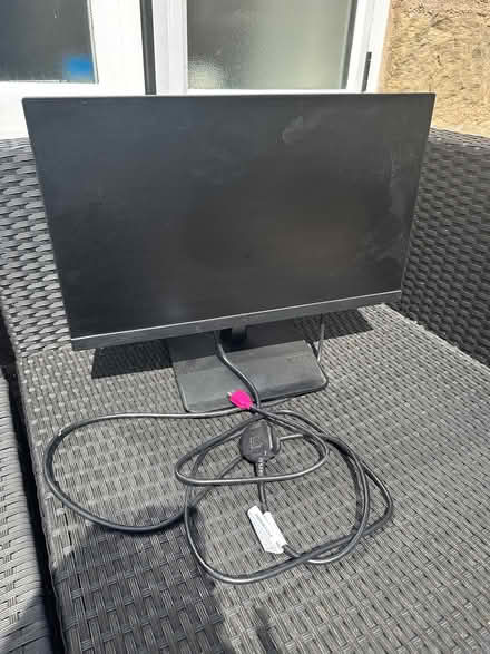 Photo of free Computer monitor on stand (Central Belper DE56) #1