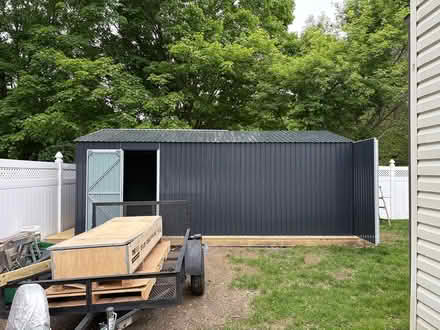 Photo of free Wood crate with lid on pallet (Valatie NY) #3
