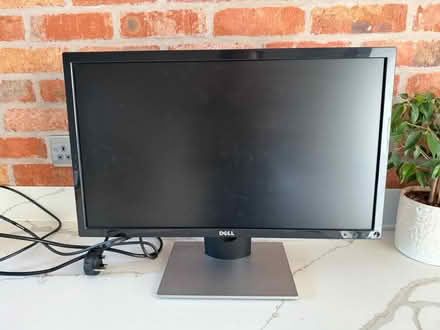 Photo of free 23” Dell Monitor (LE7 Ratcliffe on the Wreake) #1