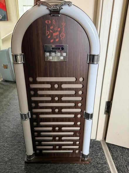 Photo of free Bluetooth jukebox (Lancing BN15) #2