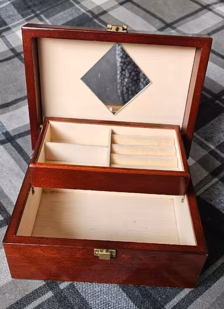 Photo of free Jewellery box (Chaddesden Wood DE21) #1