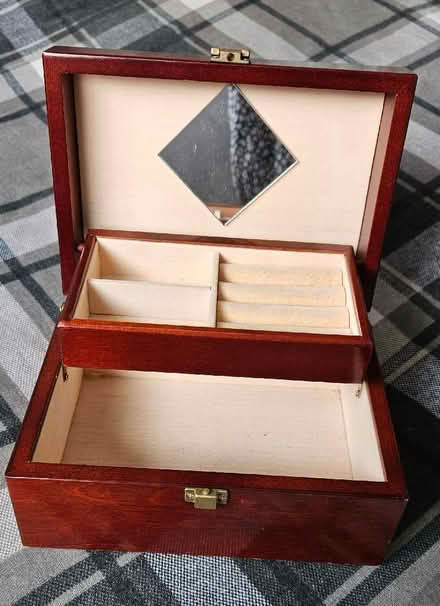 Photo of free Jewellery box (Chaddesden Wood DE21) #1