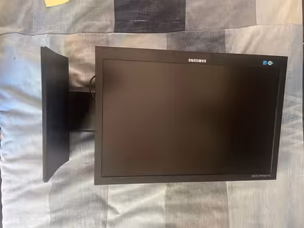 Photo of free Samsung computer monitor (Nesscliffe SY4) #1