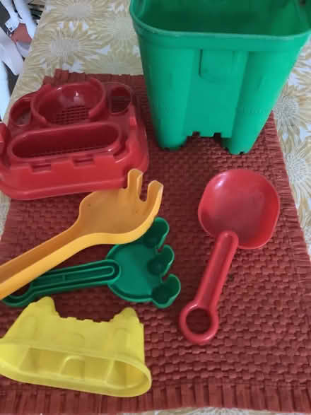 Photo of free Beachtoys (Oughtibridge S35) #1