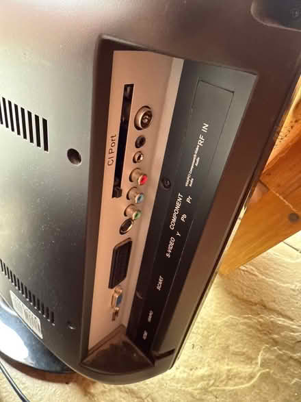 Photo of free 19” tv (GU11) #2