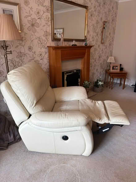 Photo of free Electric recliner armchair (Auchtermuchty KY14) #2