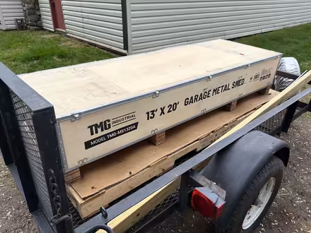 Photo of free Wood crate with lid on pallet (Valatie NY) #1
