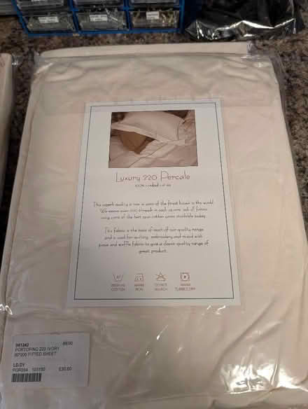 Photo of free 4 Single fitted sheets (AB22) #3
