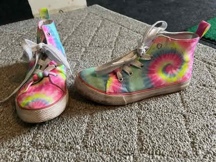 Photo of free Size 1 Youth Shoes (26 and Dequindre) #1