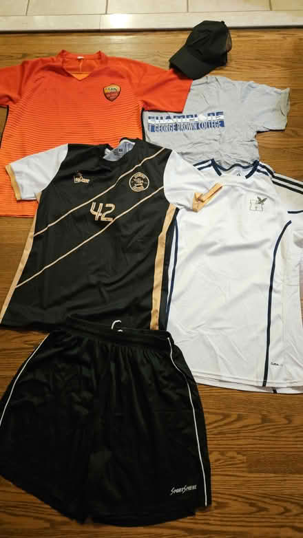 Photo of free Soccer gears M size (clarkson lorne park area) #1