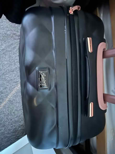 Photo of free New Medium Suitcase (damaged wheel) (Burnage, M19) #2