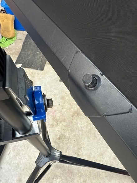 Photo of free Projector screen and stand (Eaton NR4) #3