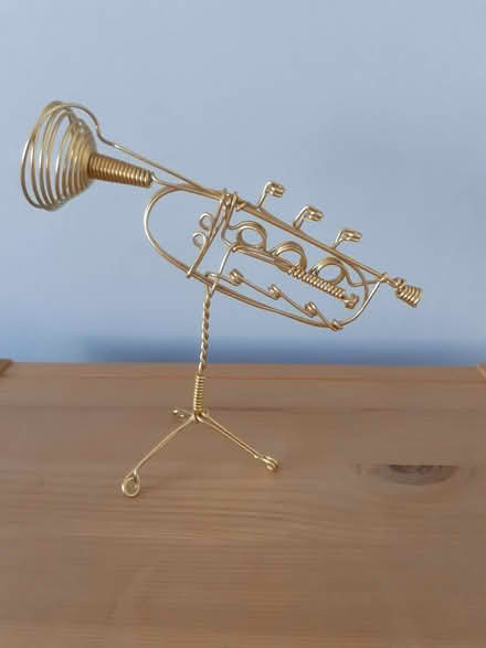 Photo of free Wire trumpet decoration (Wandsworth Common SW12) #2