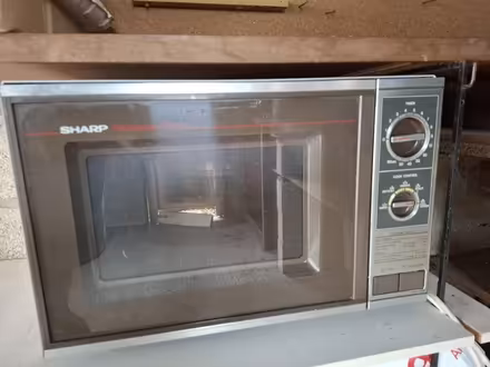 Photo of free Vintage but working microwave (Oldfield Park, Bath) #1