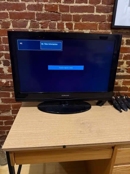 Photo of free Samsung TV (West Baltimore) #1