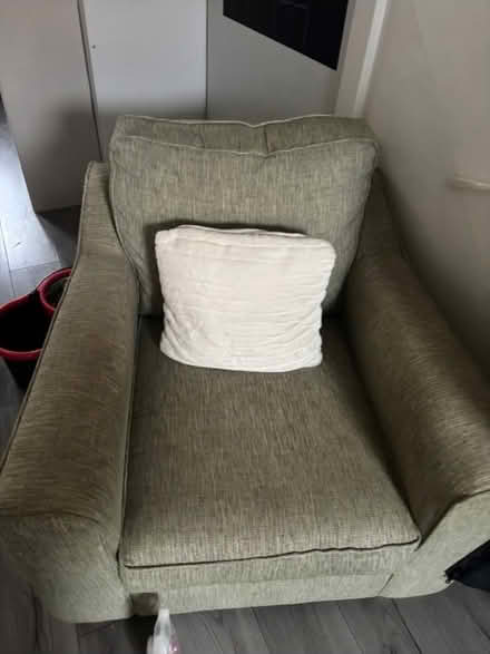 Photo of free Sofa and 2x chairs (Currock) #2