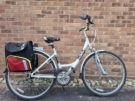 Photo of free Giant Expression DX Ladies Hybrid Bicycle XS (Reydon IP18) #1