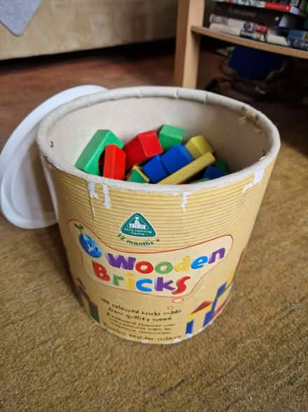 Photo of free Children's Wooden Blocks (GU12) #1