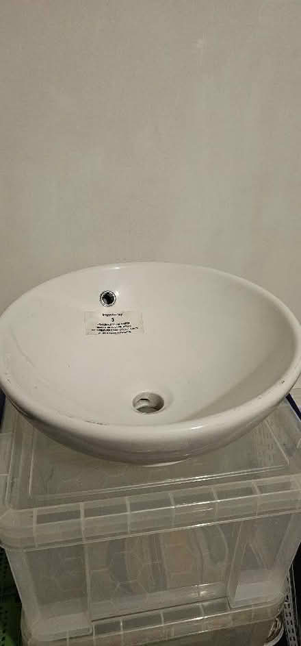 Photo of free Sinks (3 of) (Barclay Hills BB11) #1