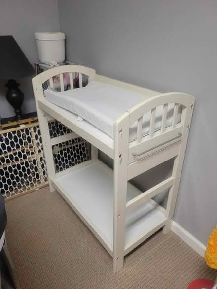 Photo of free Changing table and pad (Lagrange) #1