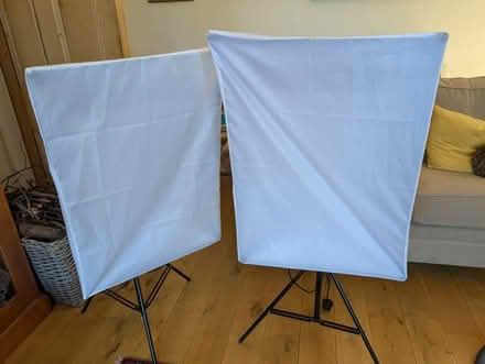 Photo of free Pair Of Photographic/Video Lights (Holywood BT18) #1