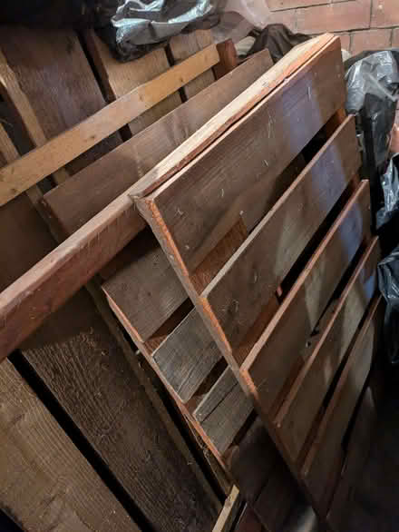 Photo of free Wooden nativity stable. can be used for fire wood (Queenstown FY1) #2