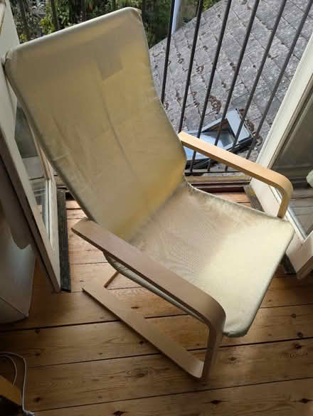 Photo of free Ikea pello chair, no cushions (Osney OX2) #1