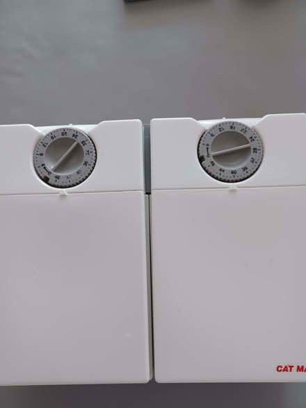 Photo of free Automatic Cat/Small Dog Feeder (Causeway End MK43) #2