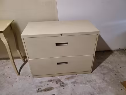 Photo of free 2 drawer lateral filing cabinet (Central SR, Near Whole Foods) #3