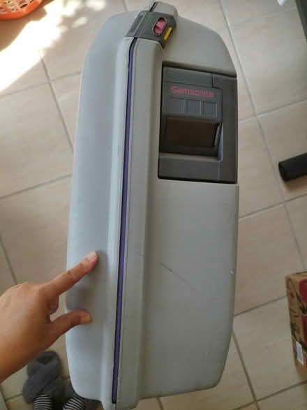 Photo of free Samsonite hard shell luggage (Farnborough GU14) #3