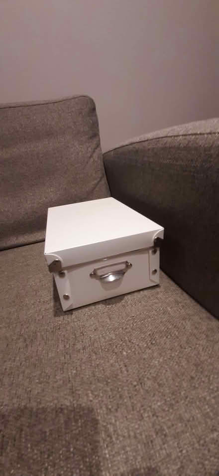 Photo of free Small foldable box (Horsell GU21) #1