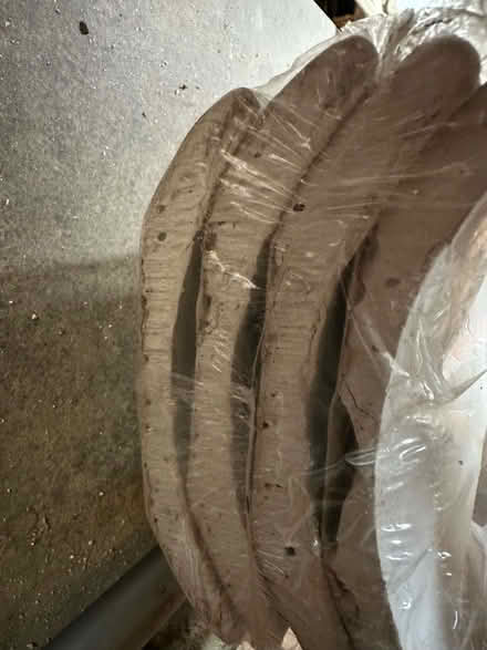 Photo of free 4 off 127mm paper covered plaster coving (Dacorum HP1) #4