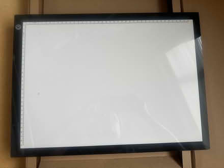Photo of free A3 lightbox (S70) #1