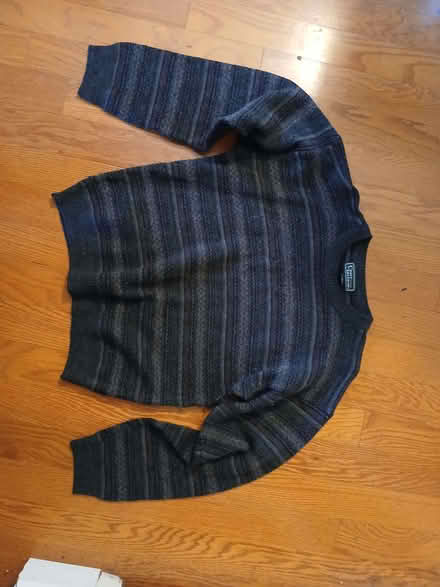 Photo of free Men's M-size grey wool sweater (Mountain View near downtown) #1